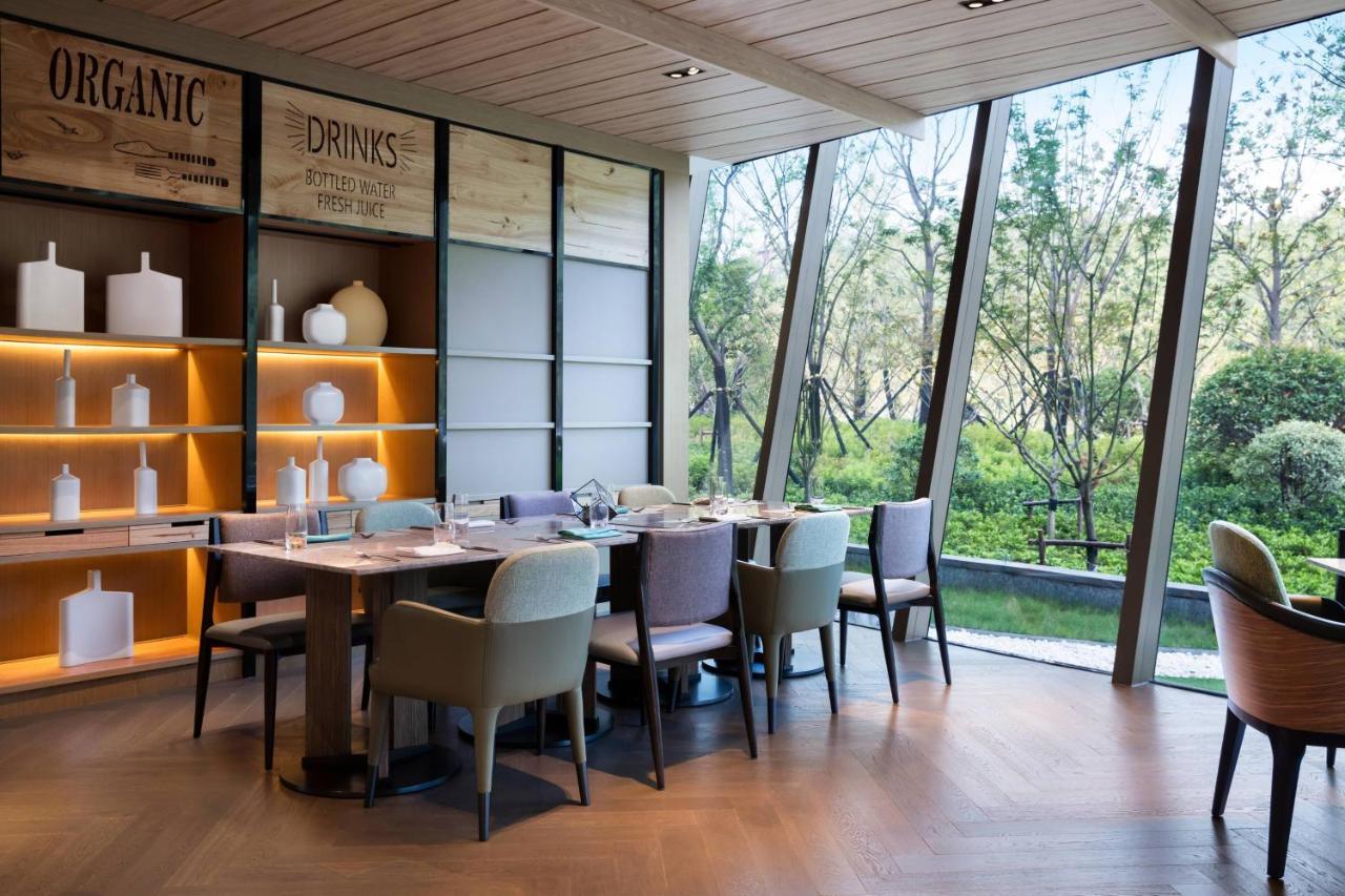 Xuzhou Marriott Hotel Lakeview Екстер'єр фото
