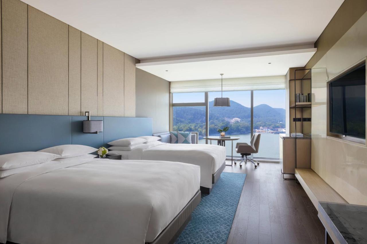 Xuzhou Marriott Hotel Lakeview Екстер'єр фото