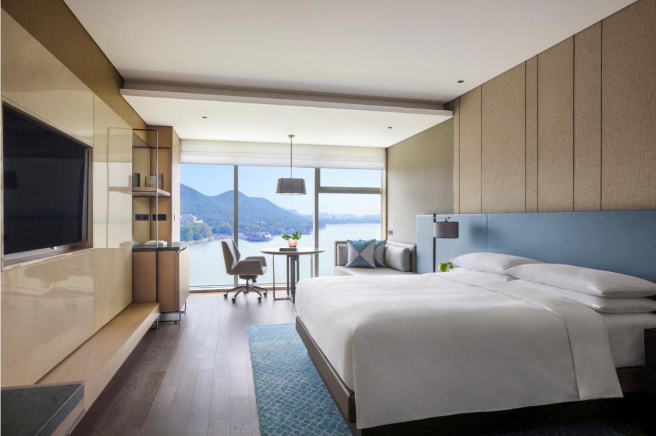 Xuzhou Marriott Hotel Lakeview Екстер'єр фото