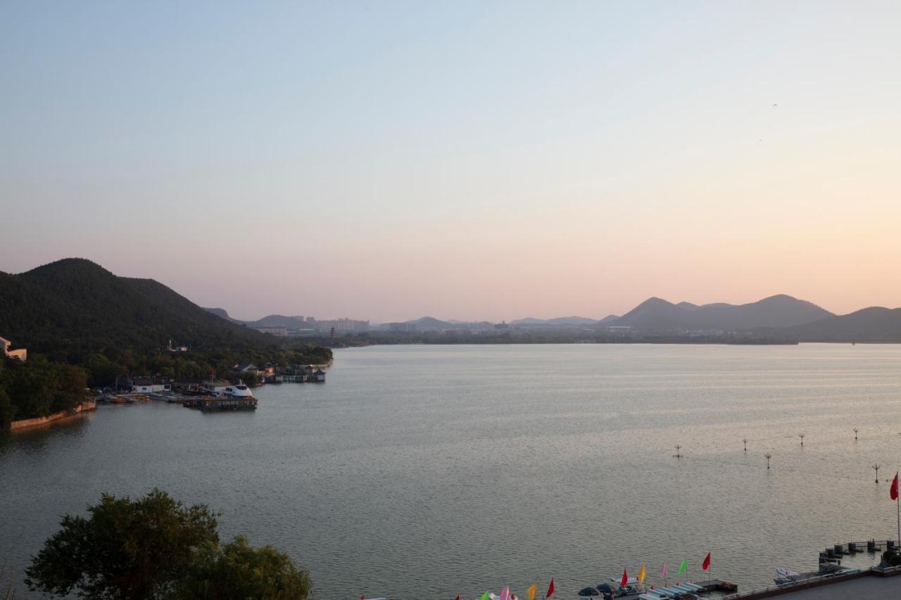 Xuzhou Marriott Hotel Lakeview Екстер'єр фото