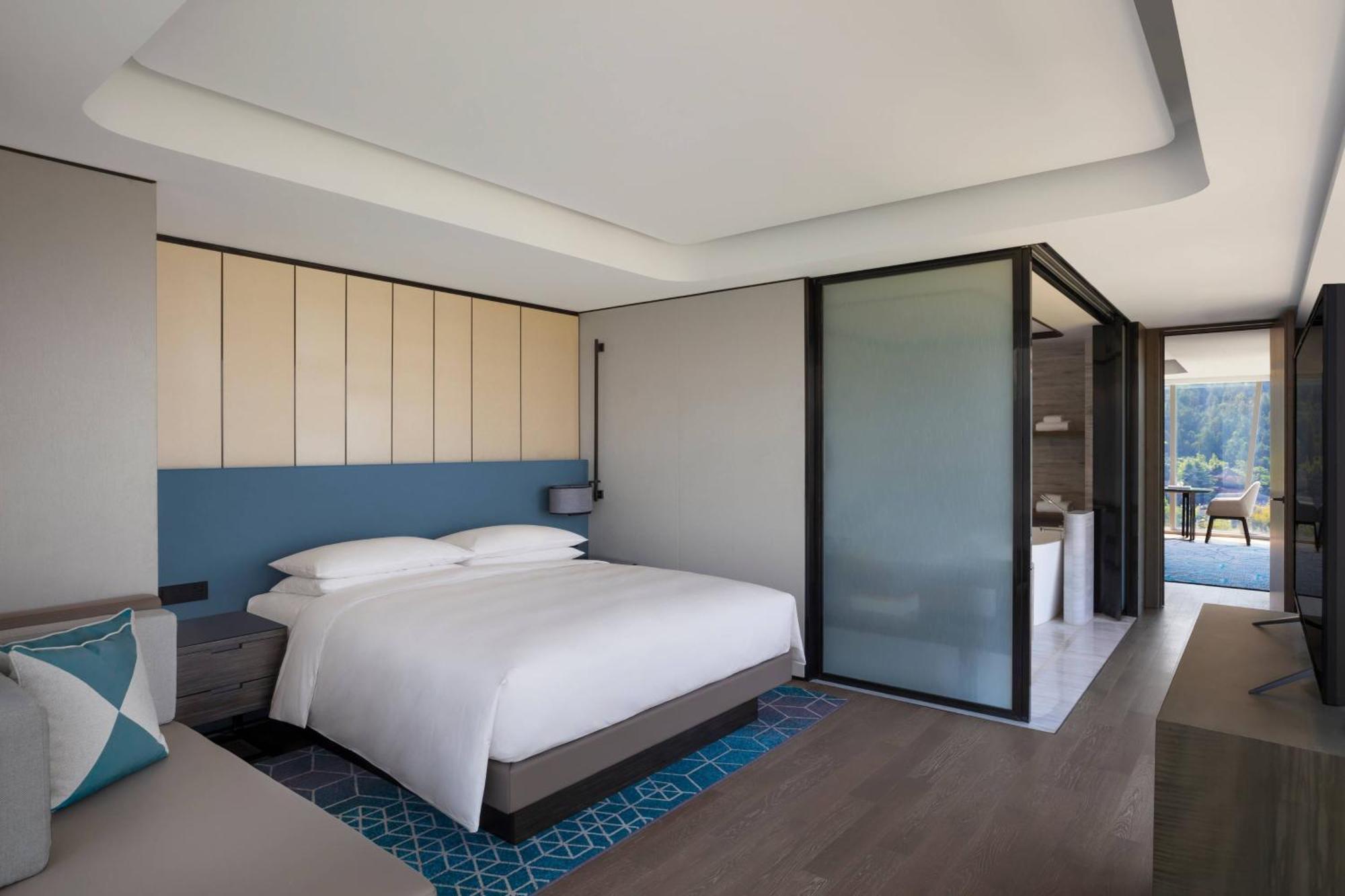 Xuzhou Marriott Hotel Lakeview Екстер'єр фото