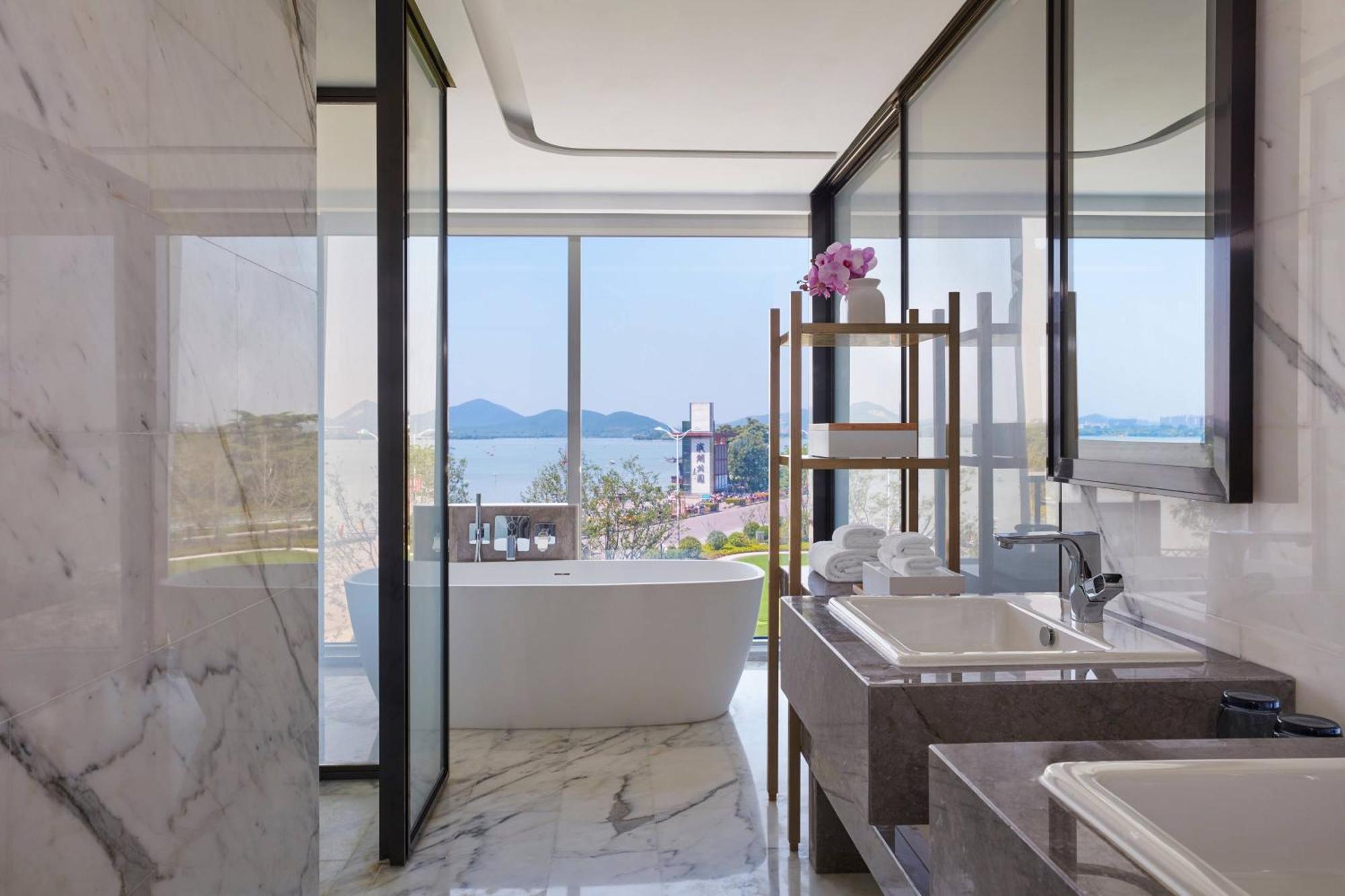 Xuzhou Marriott Hotel Lakeview Екстер'єр фото